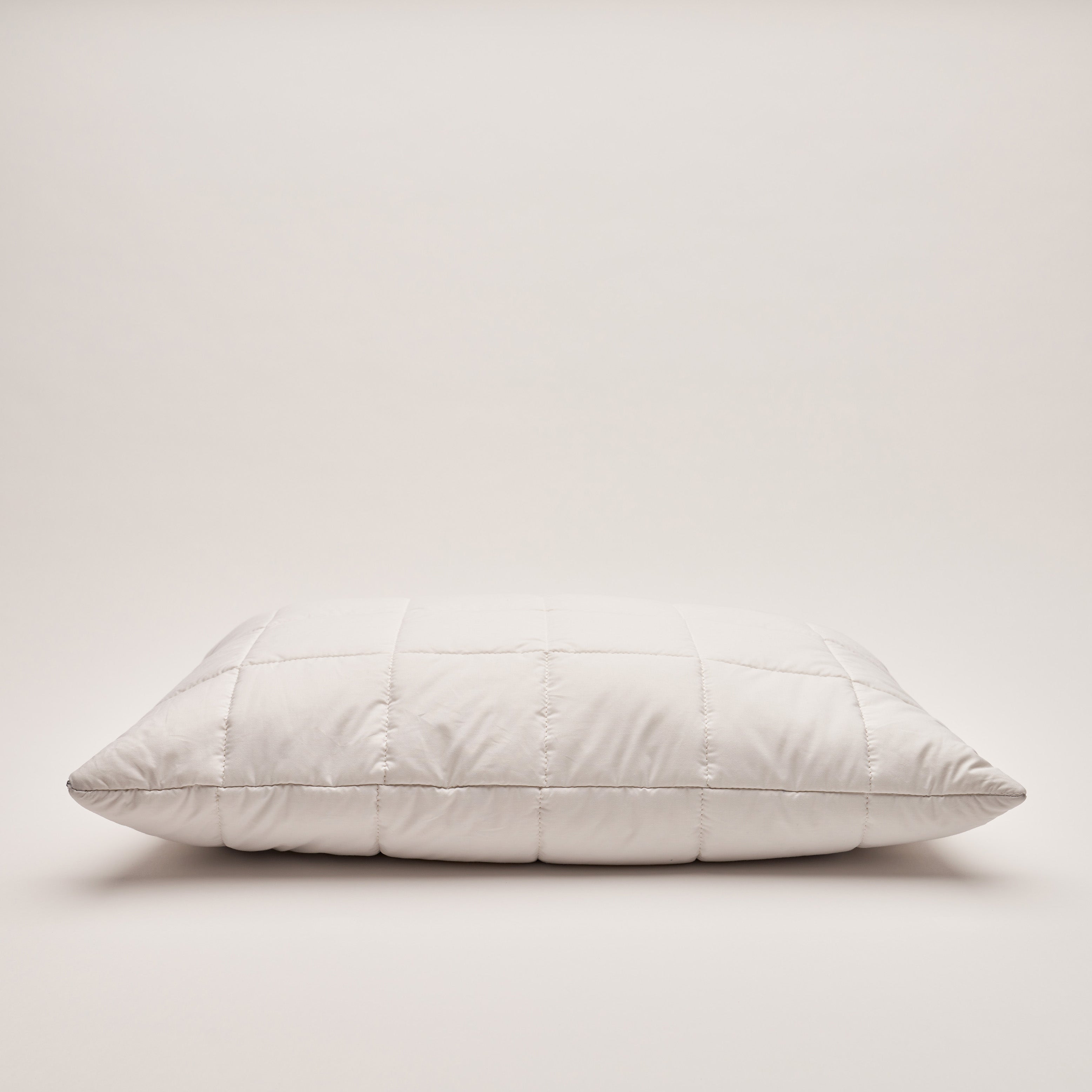 Vispring Adjustable Wool Luxury Pillow - Thumbnail 5