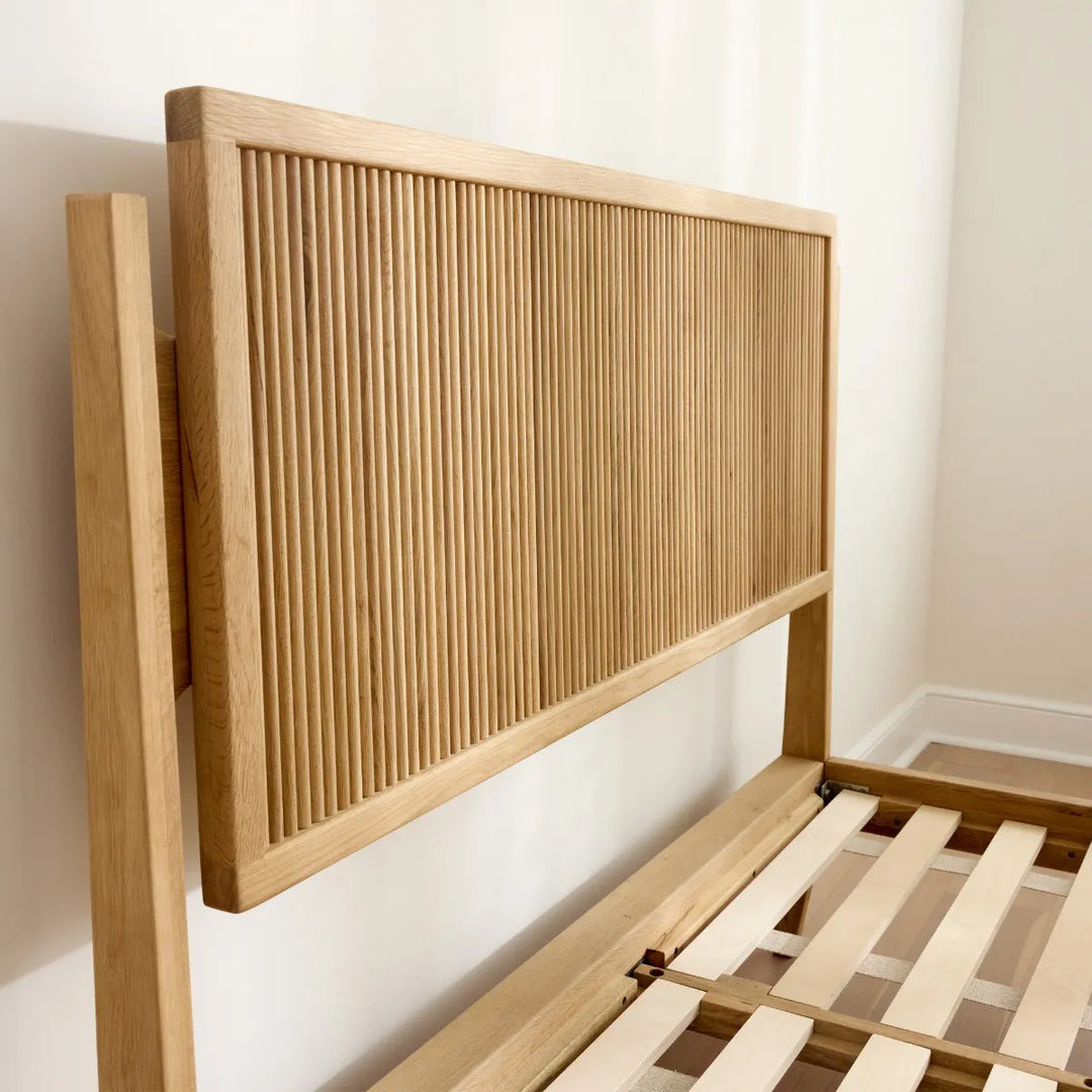 Adelano FSC®-Certified White Oak Bed