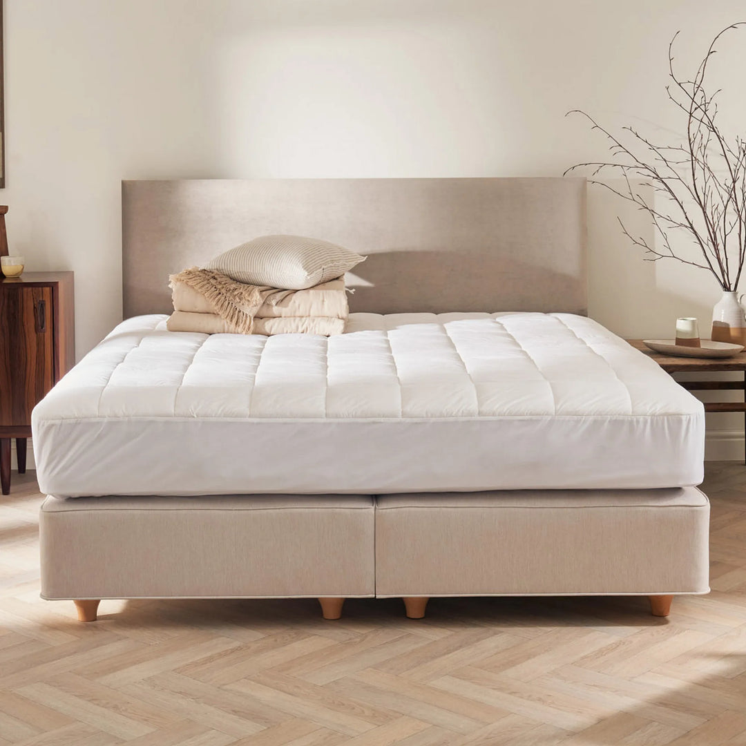 Vispring Luxury Skirted Mattress Protector