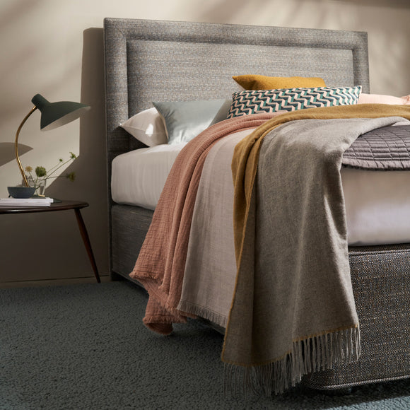 Vispring Coronet Mattress on a De Luxe Divan, undressed.