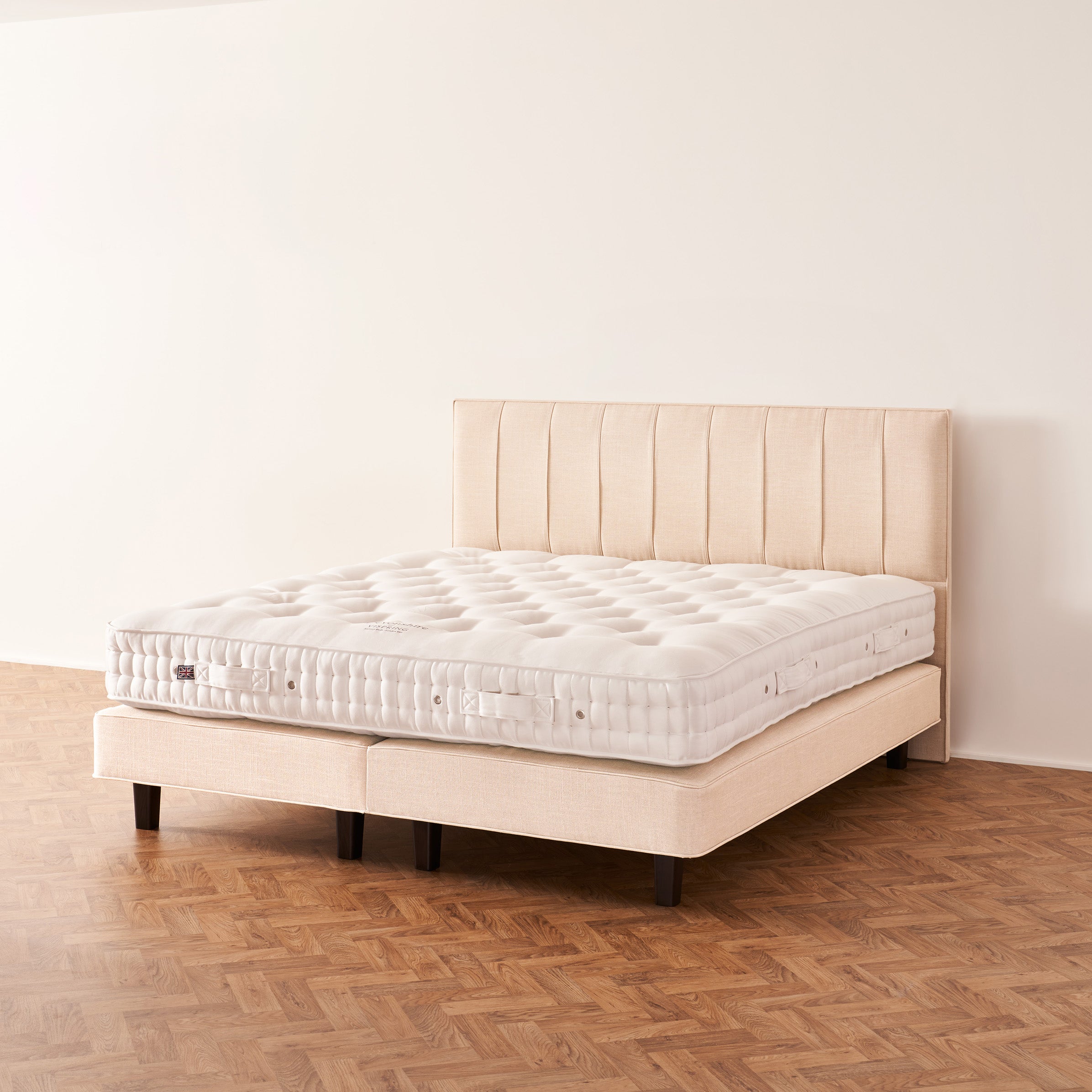 Vispring Devonshire Mattress on De Luxe Divan