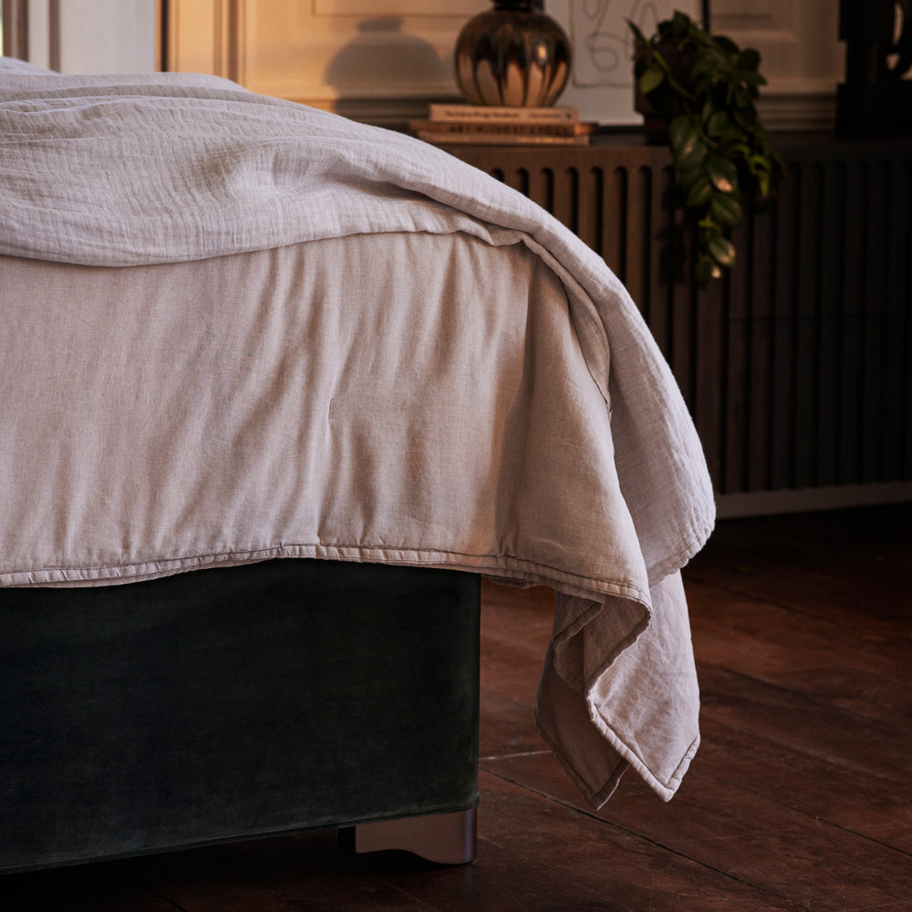 Vispring Statesman Divan in fully dressed room.